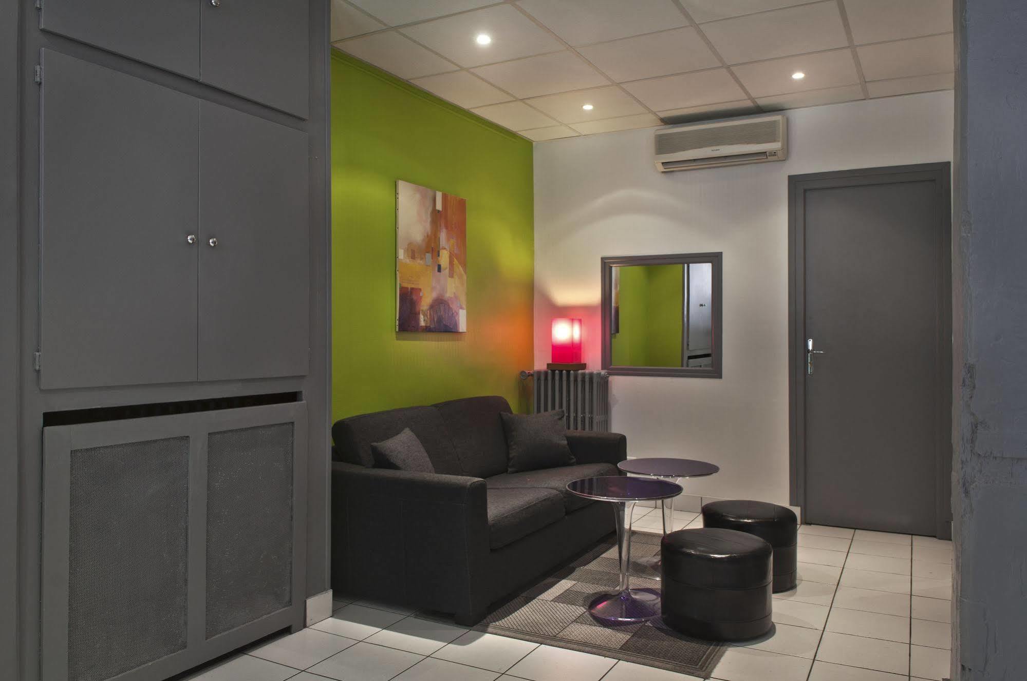 Hotel Du Commerce Paris Eksteriør bilde
